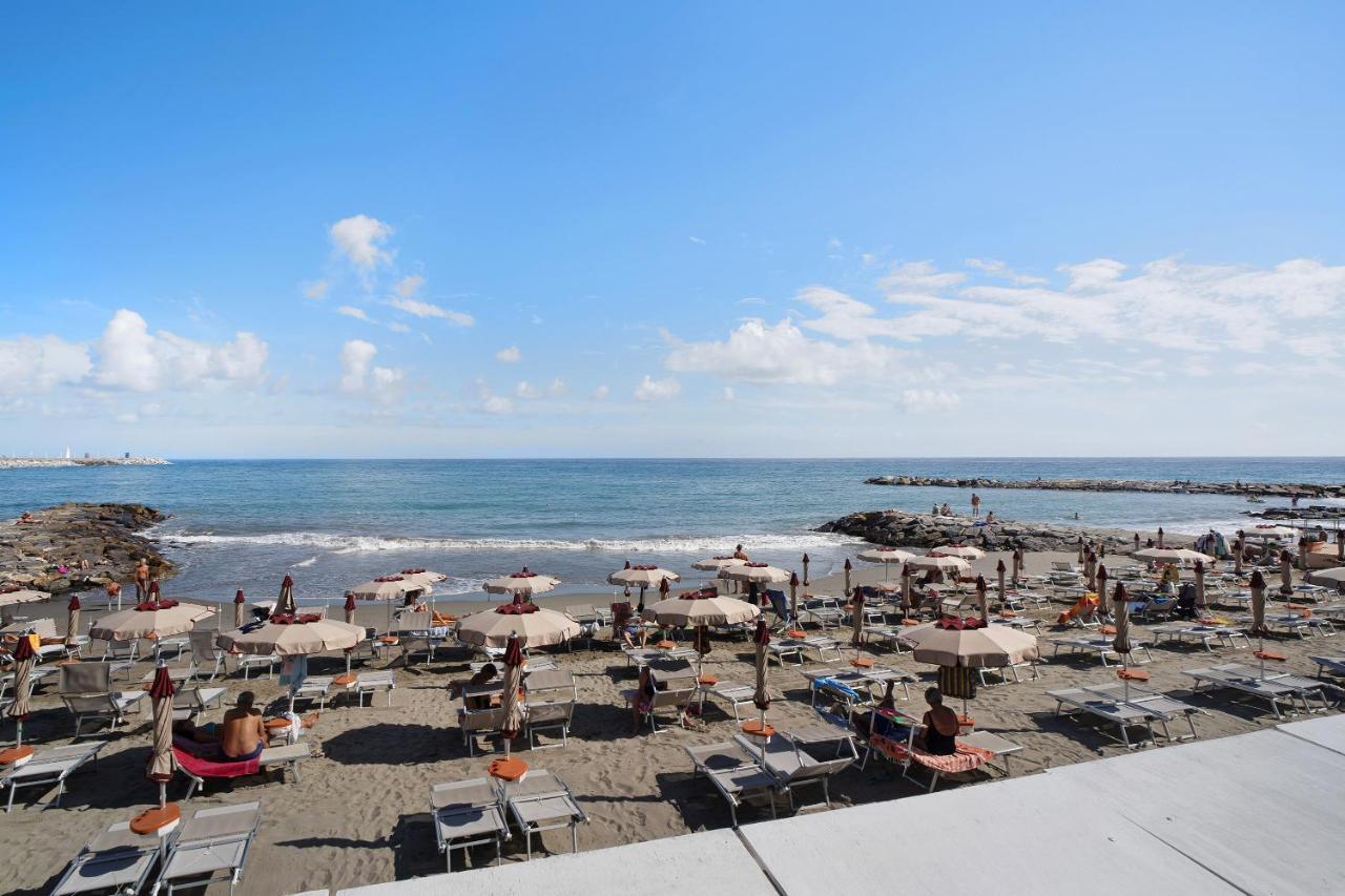 Casa di Ali Apartment Imperia Bagian luar foto
